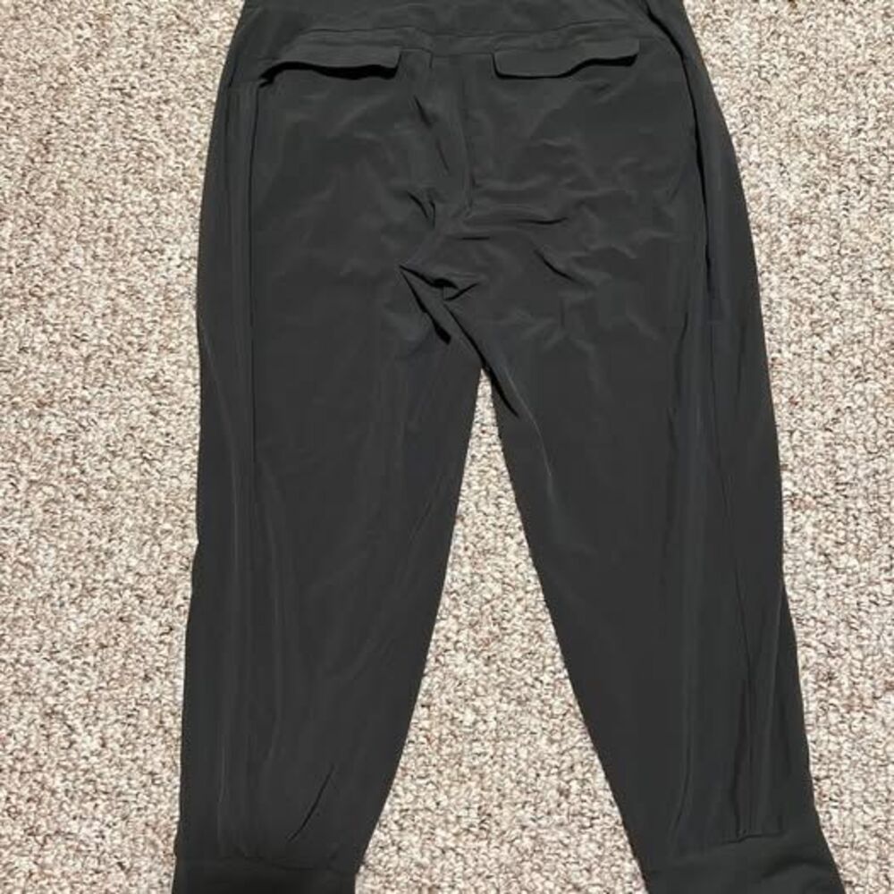 Athleta Black Jogger Pants with Pockets - size 6